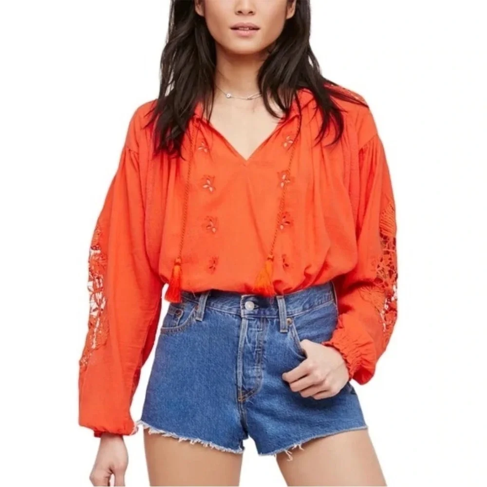 Free People Tropical Summer Red Knit Embroidered Blouse size small boho flowy